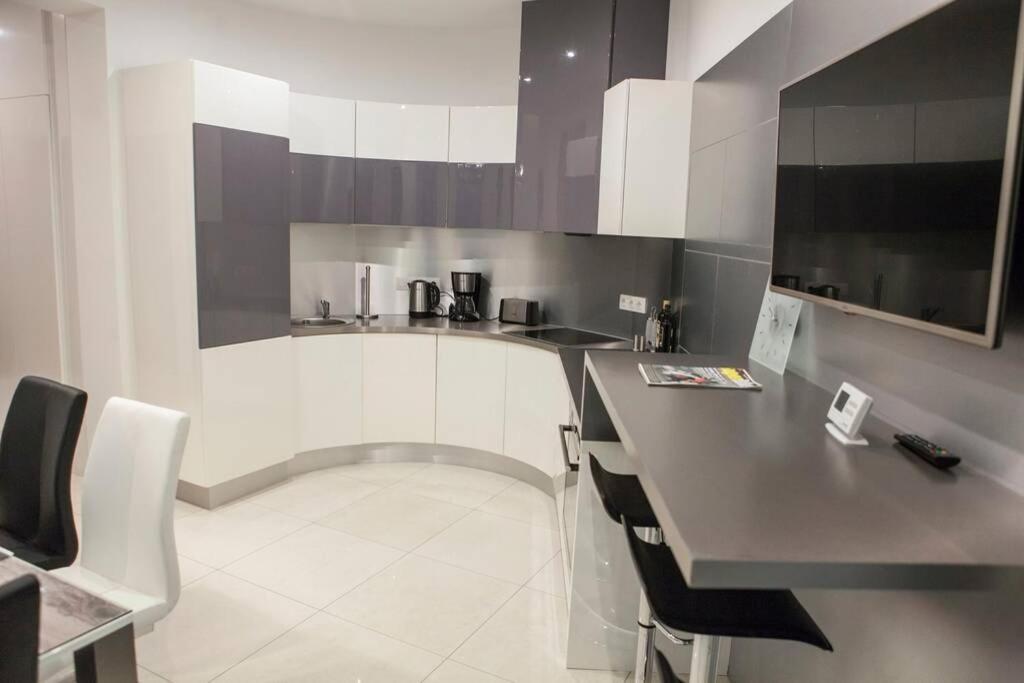 Apartament Downtown Ulloi 3