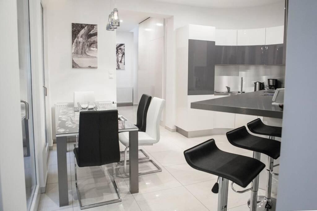 Apartament Downtown Ulloi 3